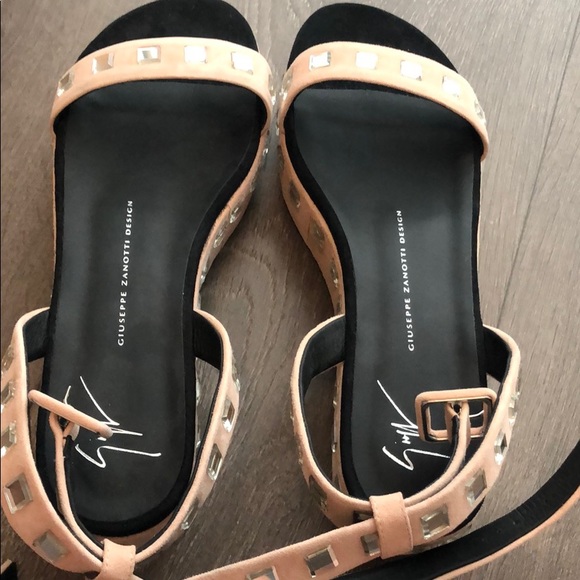 Giuseppe Zanotti platform sandal - Picture 2 of 4